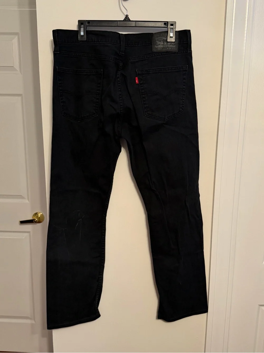 Levi's Men's Slim Straight Black Jeans 513. 34x30